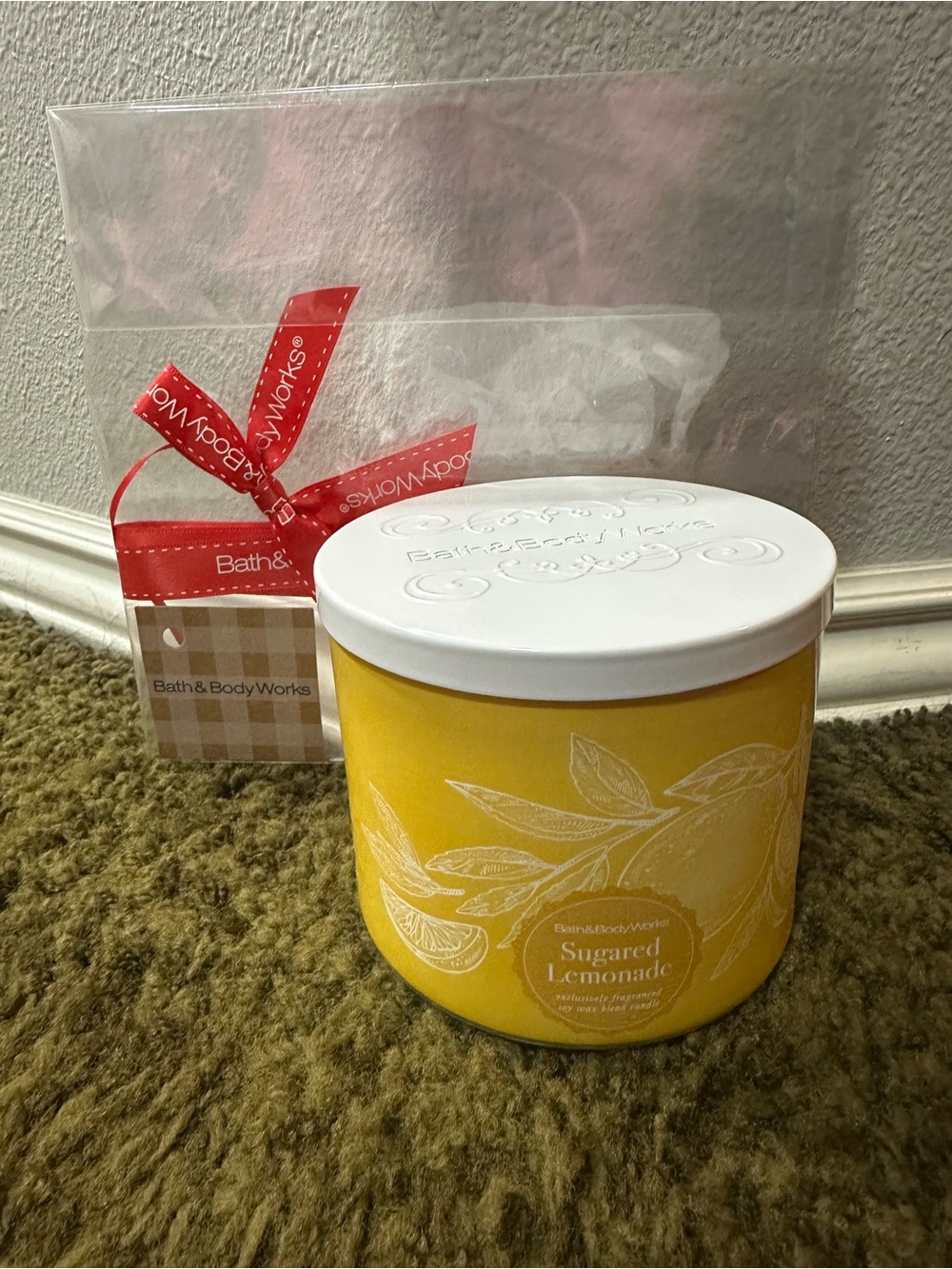 Bath & Body Works Yellow Sugared Lemonade 3-Wick Candle